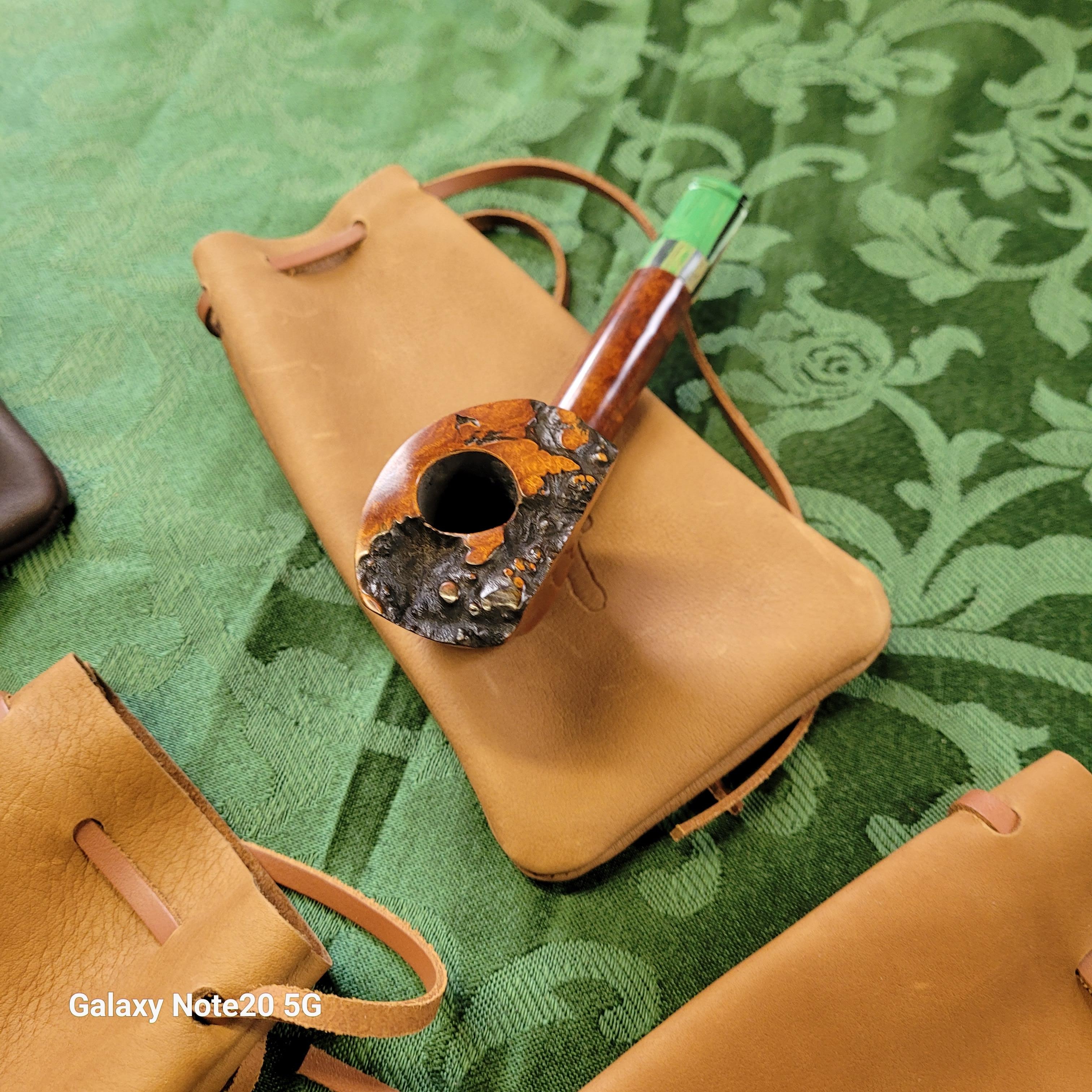 MandyPipe Freehands 2026 pipe and pouch